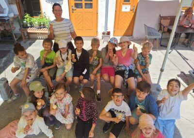 2B-06-2025-Eis-im-Bauernladen