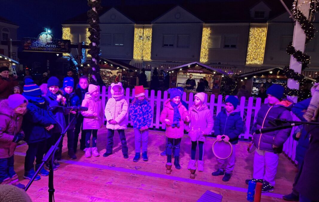 2A-11-2025-Auftritt Christkindlmarkt-Leobersdorf